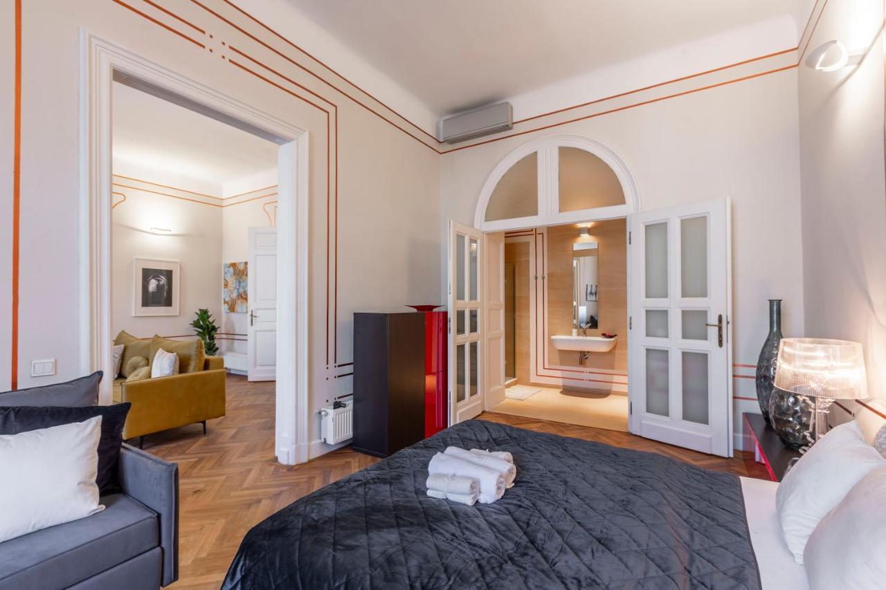 Apartment Exclusive & Stylish In The Heart Of *