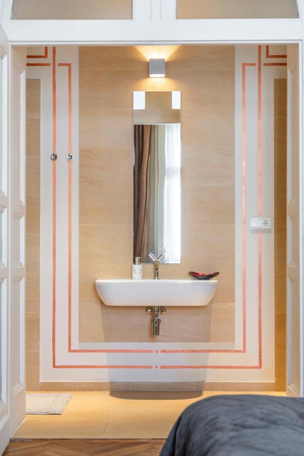 Apartamento Exclusive & Stylish In The Heart Of *